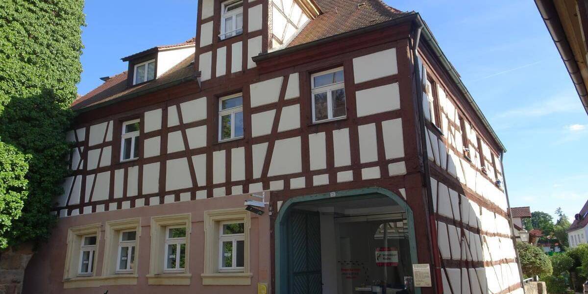 Gewerbeobjekt Herzogenaurach - 6 Zimmer, 450.000&euro; | Angebot:25697889