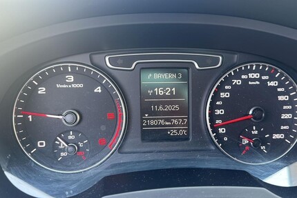 Audi Q3 218.000 km 9.000 &euro; Zirndorf 90513