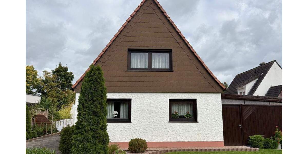 Doppelhaushälfte Erlangen Bruck - 4 Zimmer, 96 m&sup2;, 380.000&euro; | Angebot:25862876