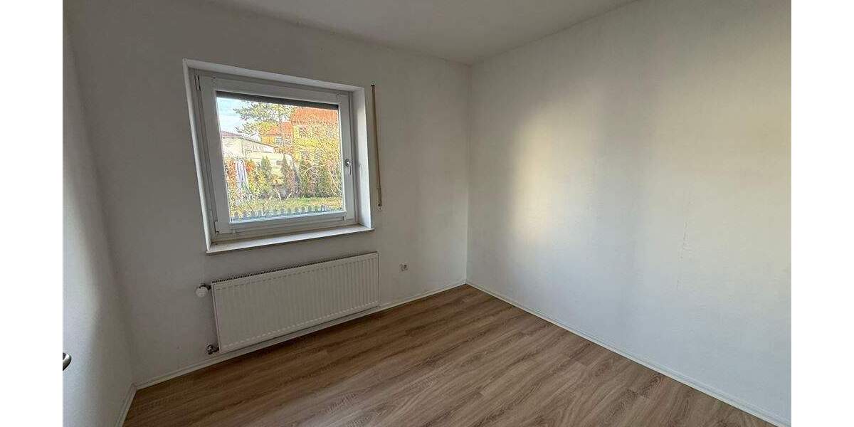 Einfamilienhaus Winkelhaid b Nürnberg Winkelhaid - 9 Zimmer, 250 m&sup2;, 499.000&euro; | Angebot:25689609