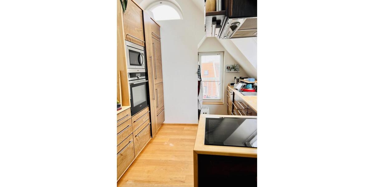 Dachgeschoßwohnung Nürnberg Hasenbuck - 3 Zimmer, 65 m&sup2;, 1.200&euro; | Angebot:26544452