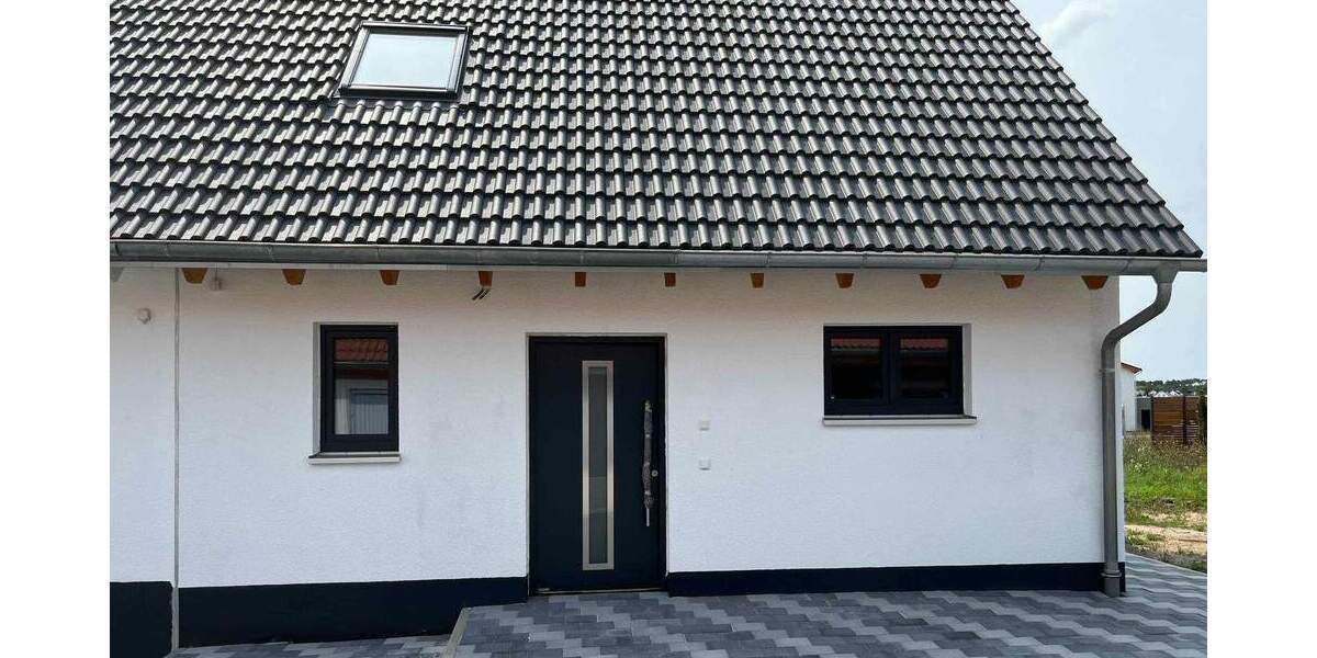 Doppelhaushälfte Markt Erlbach Eschenbach - 5 Zimmer, 121 m&sup2;, 1.690&euro; | Angebot:25666569