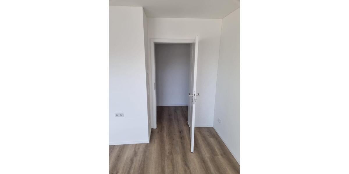 Etagenwohnung Neustadt an der Aisch - 3 Zimmer, 75 m&sup2;, 1.050&euro; | Angebot:25971873