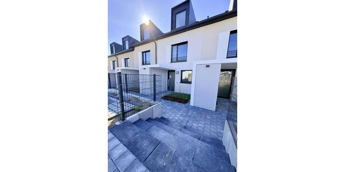 Einfamilienhaus Stein Unterweihersbuch - 5 Zimmer, 145 m&sup2;, 2.350&euro; | Angebot:27116567