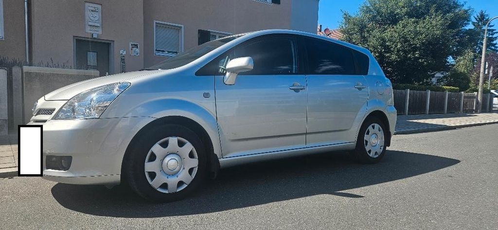 Toyota Corolla Verso 138.000 km 3.999 &euro; Nürnberg 90429