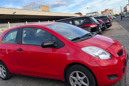 Toyota Yaris 113.566 km 1.499 &euro; Nürnberg 90439