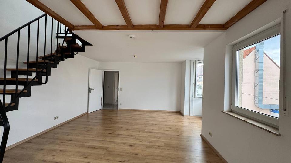 Maisonettenwohnung Nürnberg Gibitzenhof - 2.5 Zimmer, 94 m&sup2;, 1.250&euro; | Angebot:25922008