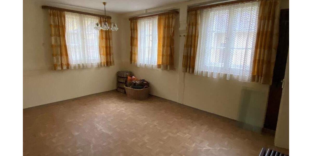 Einfamilienhaus Lauf Schönberg - 8 Zimmer, 400 m&sup2;, 690.000&euro; | Angebot:25865831