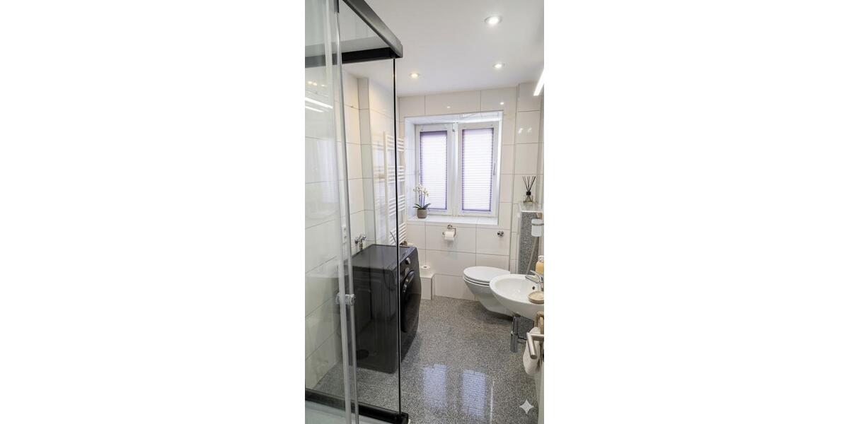 Etagenwohnung Nürnberg Gibitzenhof - 4 Zimmer, 127 m&sup2;, 1.750&euro; | Angebot:27549639