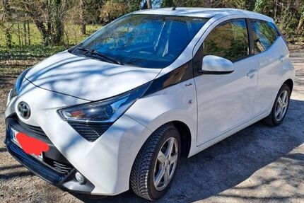 Toyota Aygo (X) 11.150 km 13.400 &euro; NÜRNBERG 90471