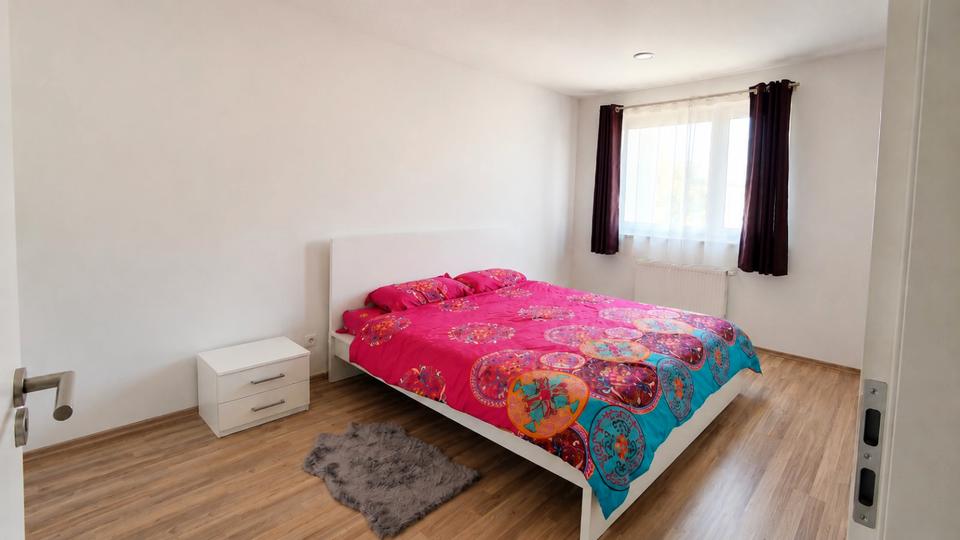 Reihenhaus Adelsdorf - 5 Zimmer, 163 m&sup2;, 649.000&euro; | Angebot:26992715