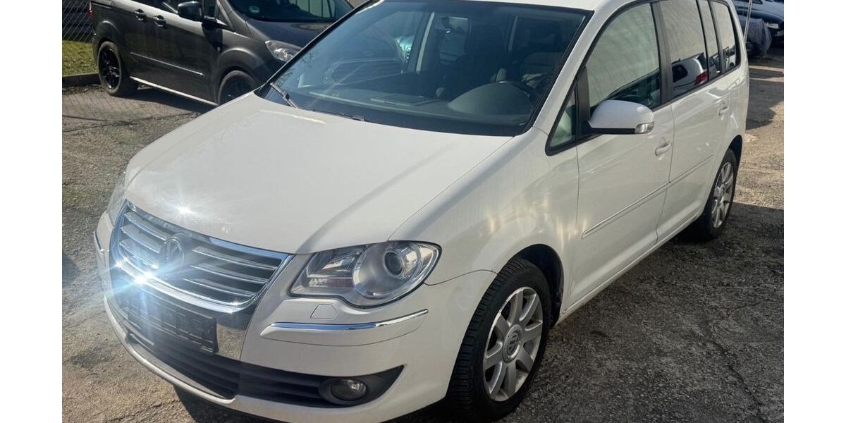 VW Touran 195.000 km 3.000 &euro; Nürnberg 90443