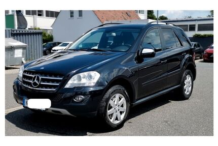 Mercedes-Benz ML 320 187.000 km 10.900 &euro; Nürnberg 90402