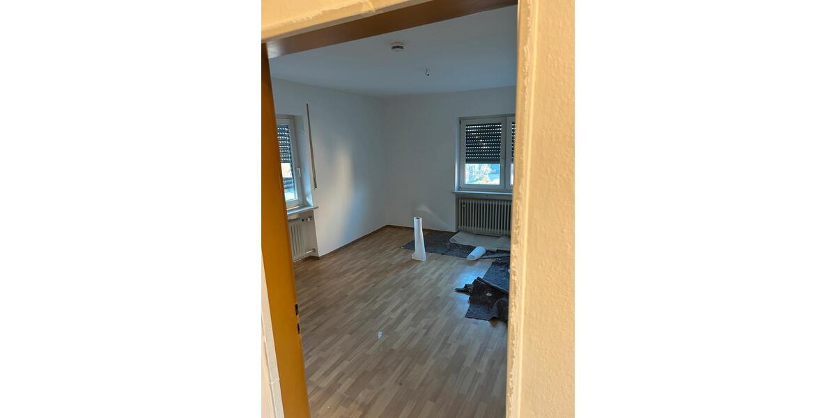 Etagenwohnung Burgthann - 4 Zimmer, 75 m&sup2;, 900&euro; | Angebot:25907860
