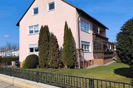 Wohnung Neuendettelsau - 4 Zimmer, 103 m&sup2;, 1.100&euro; | Angebot:25862181