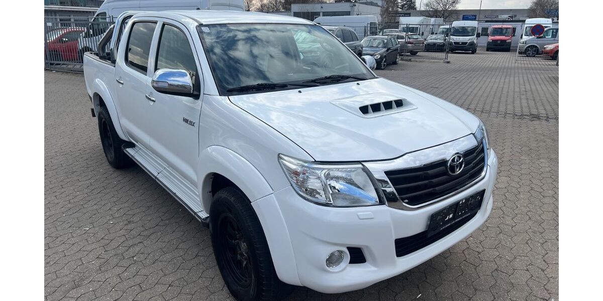 Toyota Hilux 260.000 km 13.600 &euro; Nürnberg 90431