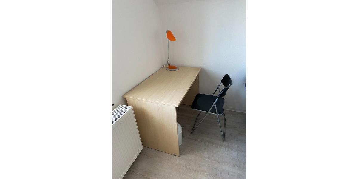 Etagenwohnung Bubenreuth - 2 Zimmer, 30 m&sup2;, 400&euro; | Angebot:25342292