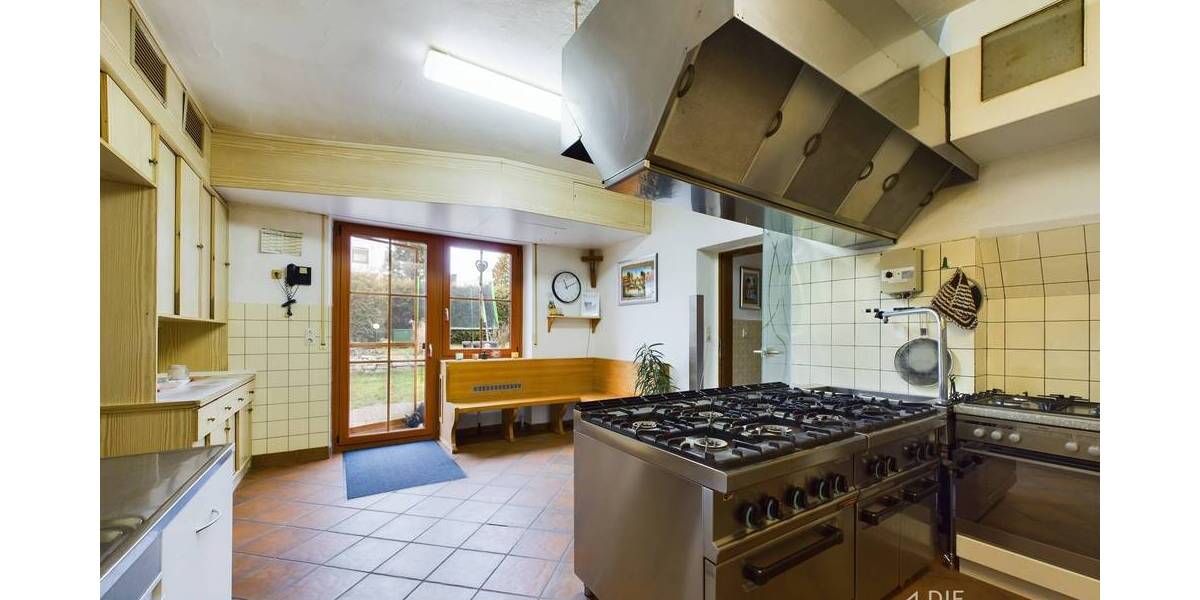 Mehrfamilienhaus, Wohnhaus Lauf an der Pegnitz Bullach - 9 Zimmer, 110 m&sup2;, 700.000&euro; | Angebot:25672588