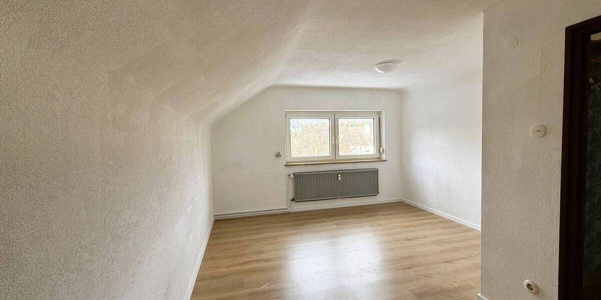 Mehrfamilienhaus, Wohnhaus Nürnberg Falkenheim - 6 Zimmer, 132 m&sup2;, 499.000&euro; | Angebot:26015626
