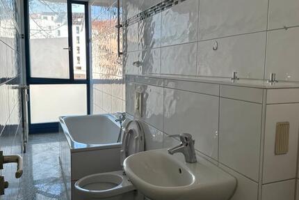 Wohnung Nürnberg Hasenbuck - 2 Zimmer, 70 m&sup2;, 880&euro; | Angebot:26611715