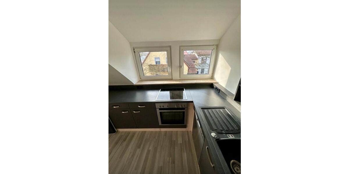 Dachgeschoßwohnung Forchheim - 3 Zimmer, 60 m&sup2;, 800&euro; | Angebot:25209886