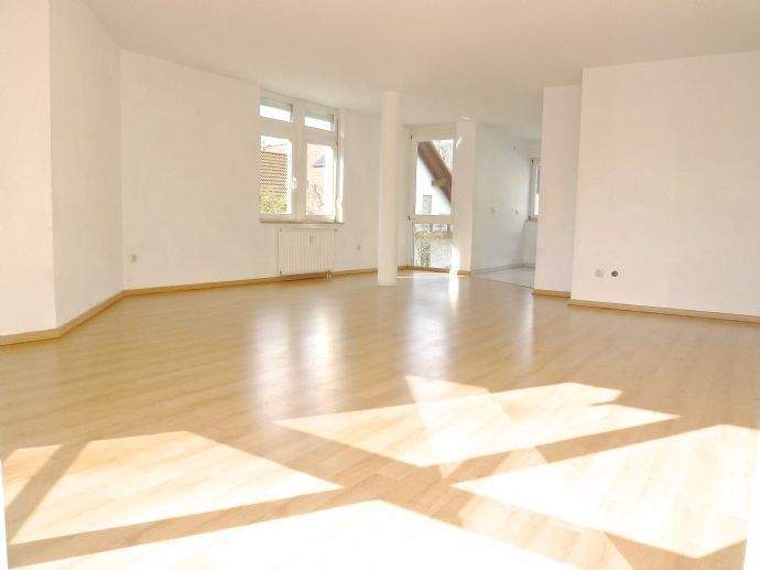 Etagenwohnung Nürnberg Eibach - 3 Zimmer, 98 m&sup2;, 1.300&euro; | Angebot:25695527