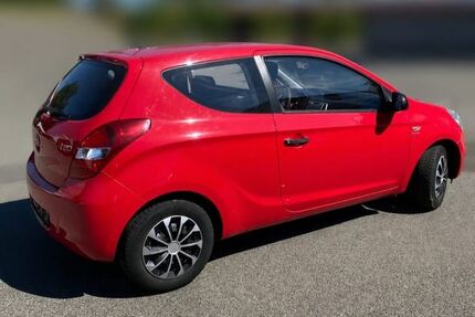Hyundai i20 82.000 km 3.490 &euro; Schnaittach 91220