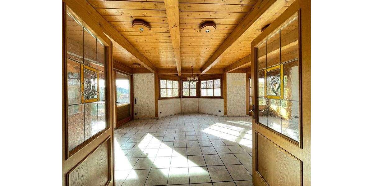 Einfamilienhaus Lauf - 7 Zimmer, 220 m&sup2;, 895.000&euro; | Angebot:25699392