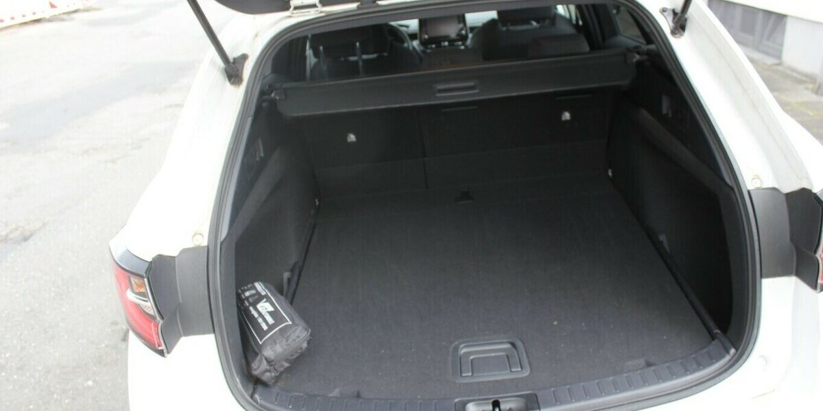 Suzuki Swace 1.8 Hybrid Comfort+ 22.500 km 21.990 &euro; Fürth 90763