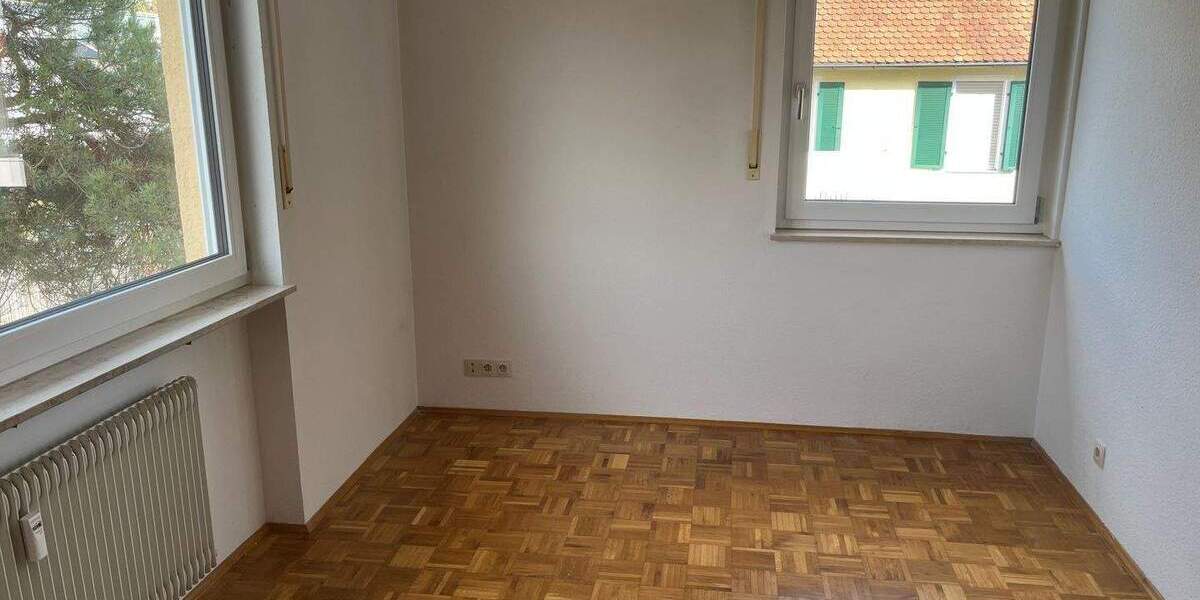 Etagenwohnung Nürnberg Zerzabelshof - 4 Zimmer, 115 m&sup2;, 1.350&euro; | Angebot:25770489