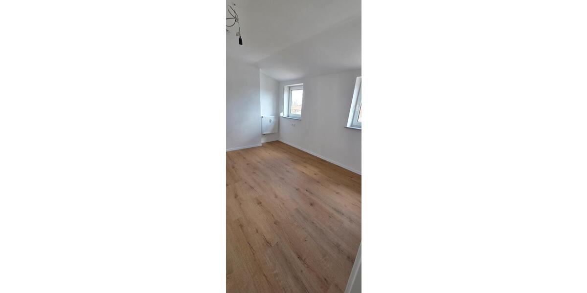 Dachgeschoßwohnung Erlangen Bruck - 2 Zimmer, 37 m&sup2;, 700&euro; | Angebot:25935700