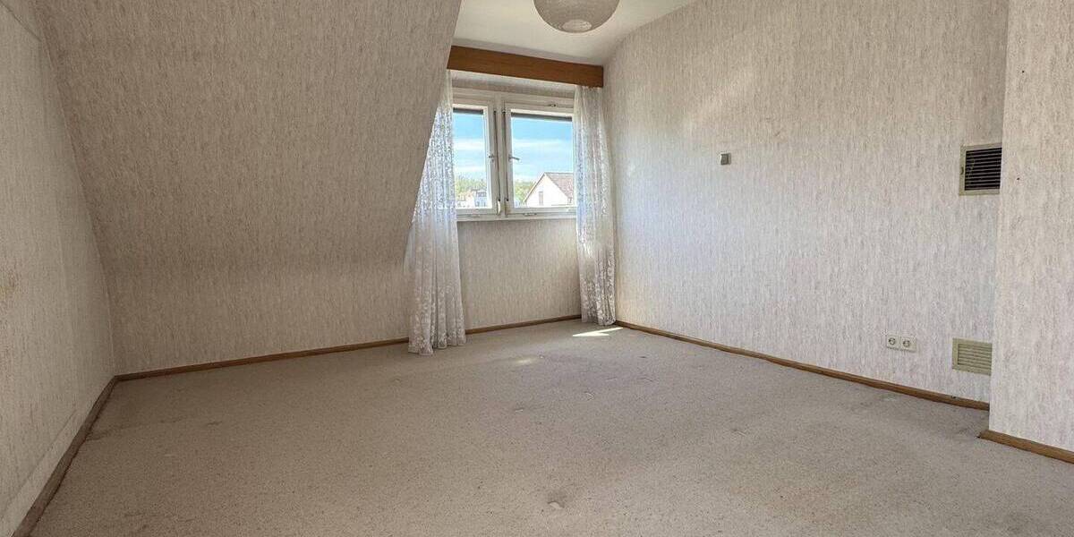 Mehrfamilienhaus, Wohnhaus Fürth Burgfarrnbach - 5 Zimmer, 120 m&sup2;, 445.000&euro; | Angebot:26805301