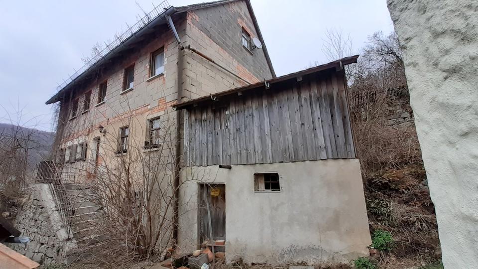 Einfamilienhaus Schnaittach - 7 Zimmer, 160 m&sup2;, 109.000&euro; | Angebot:26393863