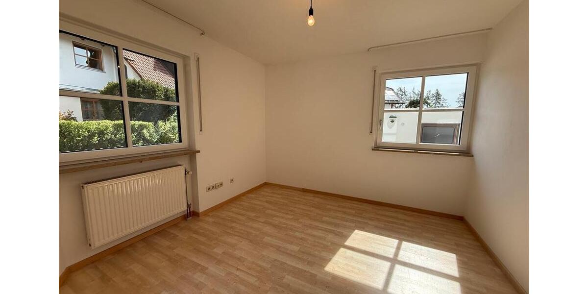 Doppelhaushälfte Burgthann - 5 Zimmer, 118 m&sup2;, 1.540&euro; | Angebot:26440405