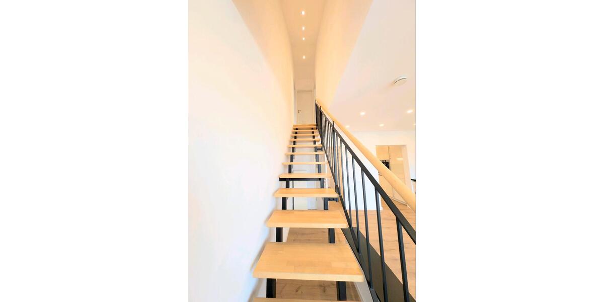 Maisonettenwohnung Zirndorf - 4 Zimmer, 107 m&sup2;, 1.980&euro; | Angebot:25964167