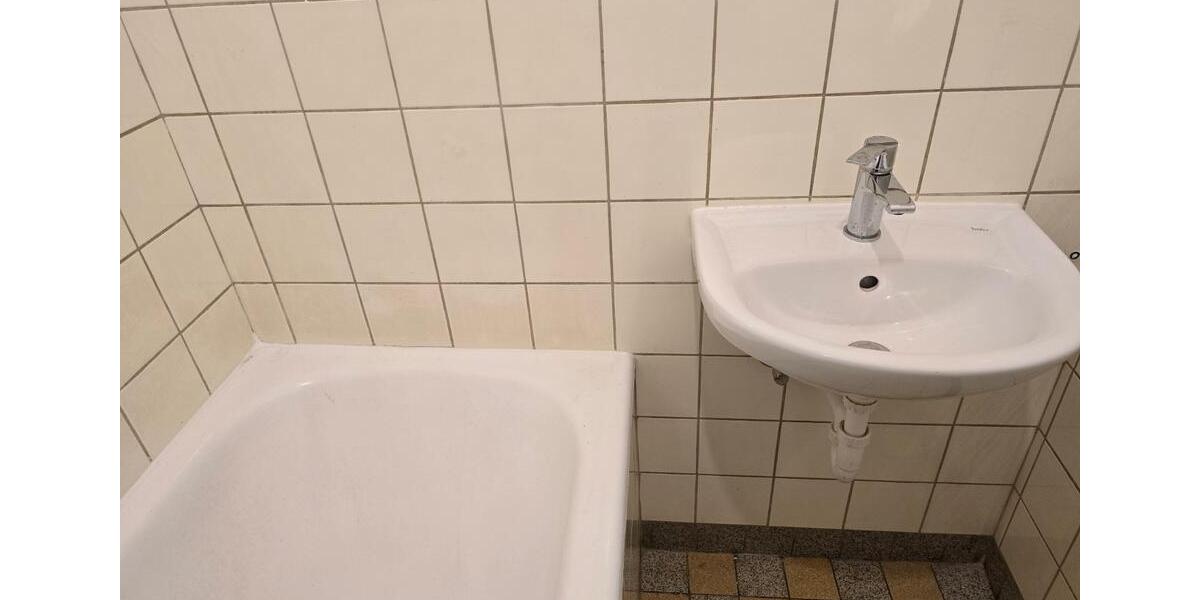 Etagenwohnung Nürnberg Hasenbuck - 1 Zimmer, 34 m&sup2;, 440&euro; | Angebot:25960647
