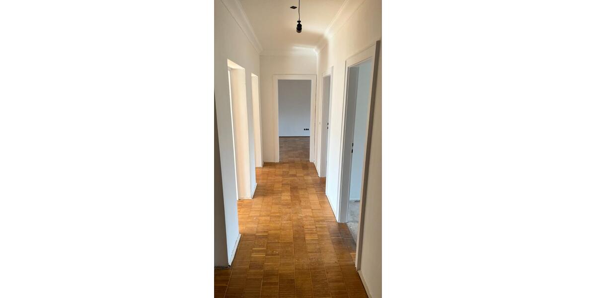 Etagenwohnung Nürnberg Sankt Leonhard - 4 Zimmer, 80 m&sup2;, 720&euro; | Angebot:27609555