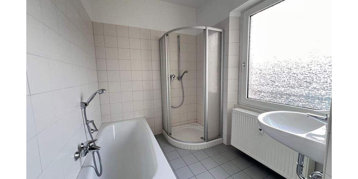 Etagenwohnung Nürnberg Gleißhammer - 3 Zimmer, 100 m&sup2;, 1.200&euro; | Angebot:25661487