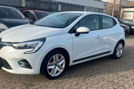 Renault Clio 87.606 km 12.499 &euro; Nürnberg 90439