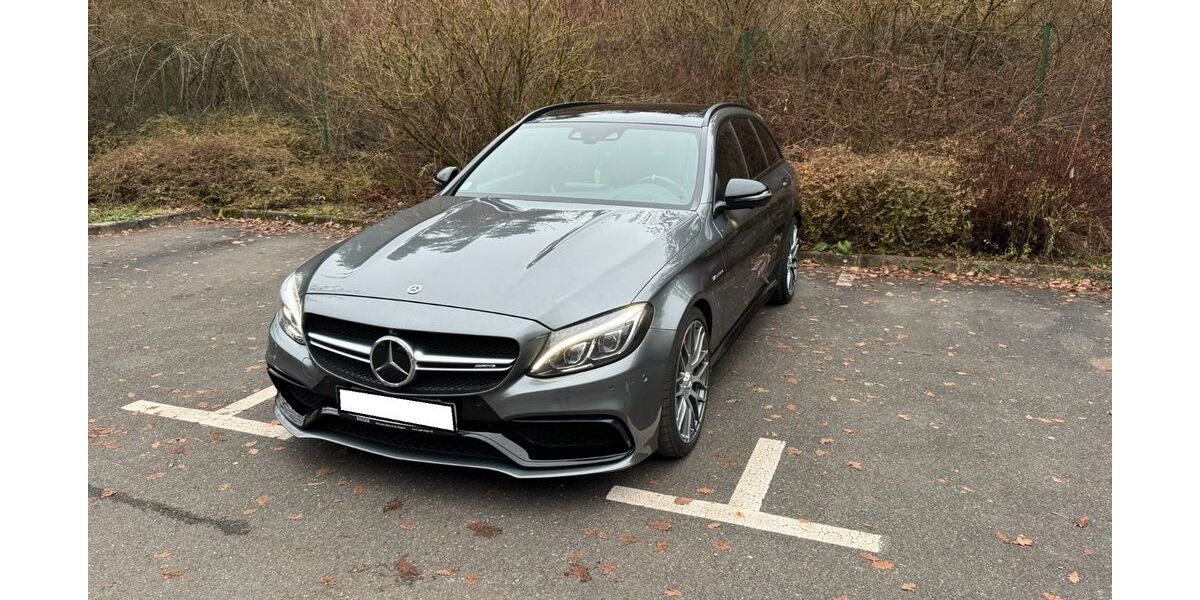 Mercedes-Benz C 63 AMG 91.000 km 43.250 &euro; Röthenbach an der Pegnitz 90552