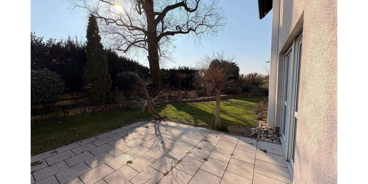 Etagenwohnung Nürnberg Gaismannshof - 4 Zimmer, 145 m&sup2;, 1.950&euro; | Angebot:26644405