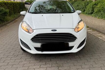 Ford Fiesta 125.000 km 3.200 &euro; fürth 90765