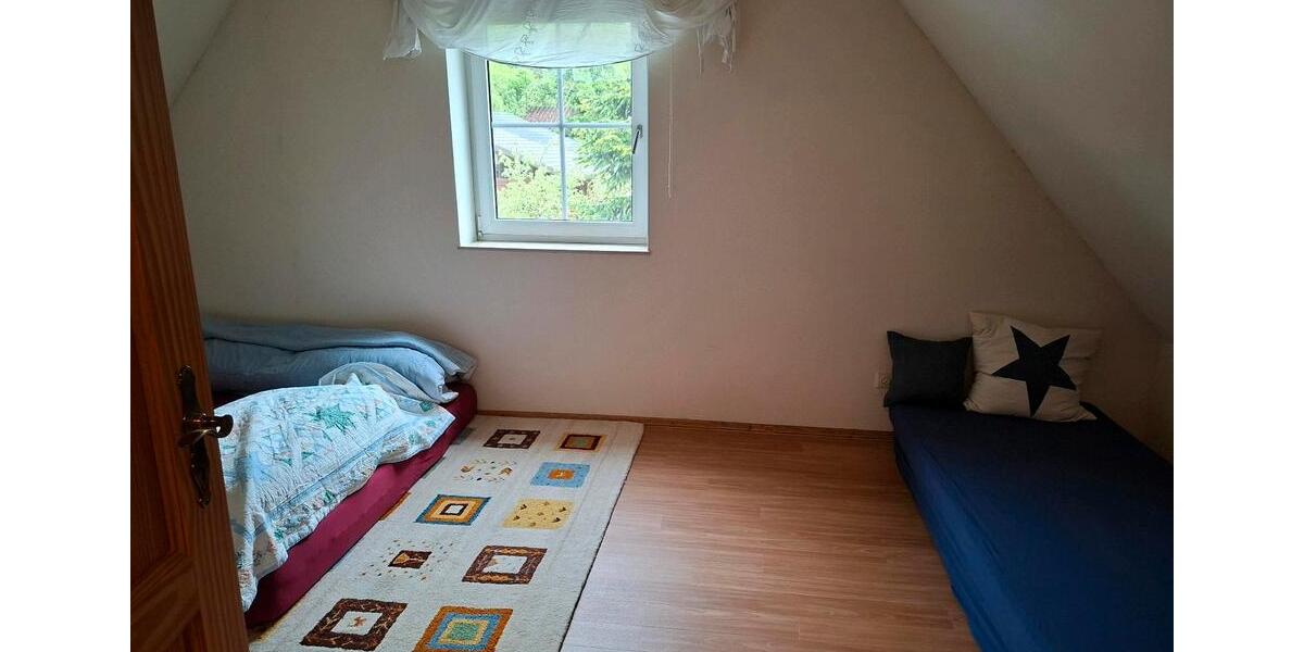 Dachgeschoßwohnung Diespeck - 5 Zimmer, 115 m&sup2;, 920&euro; | Angebot:26546176