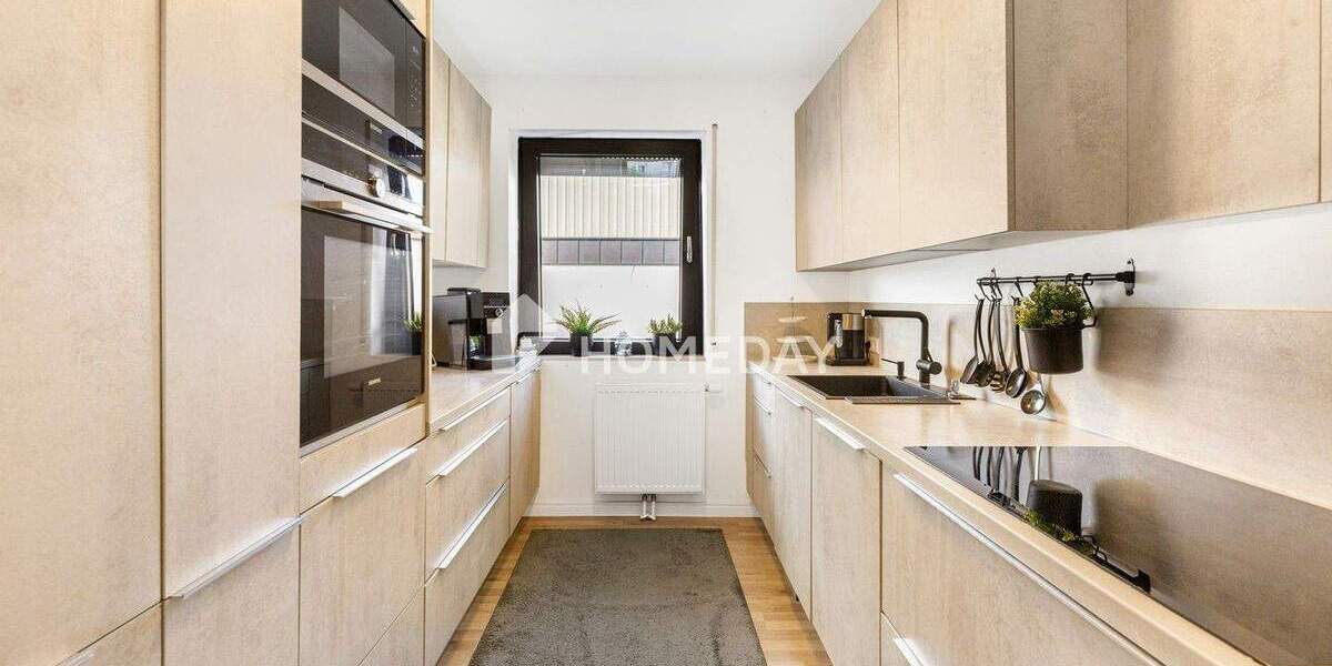 Reihenmittelhaus Erlangen Bruck - 7 Zimmer, 138 m&sup2;, 600.000&euro; | Angebot:25688306