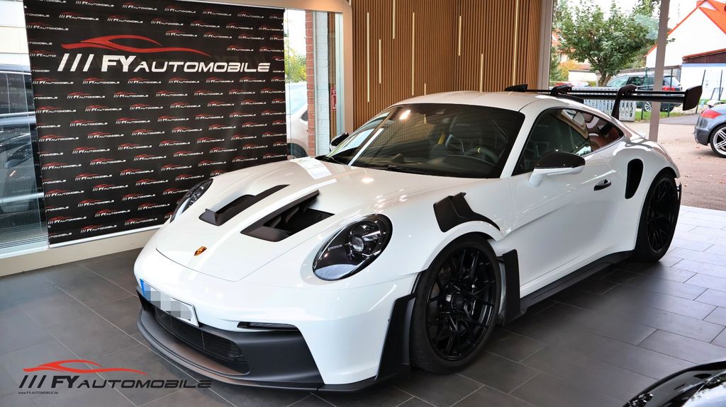 Porsche 992 9.000 km 299.992 &euro; Fürth 90765