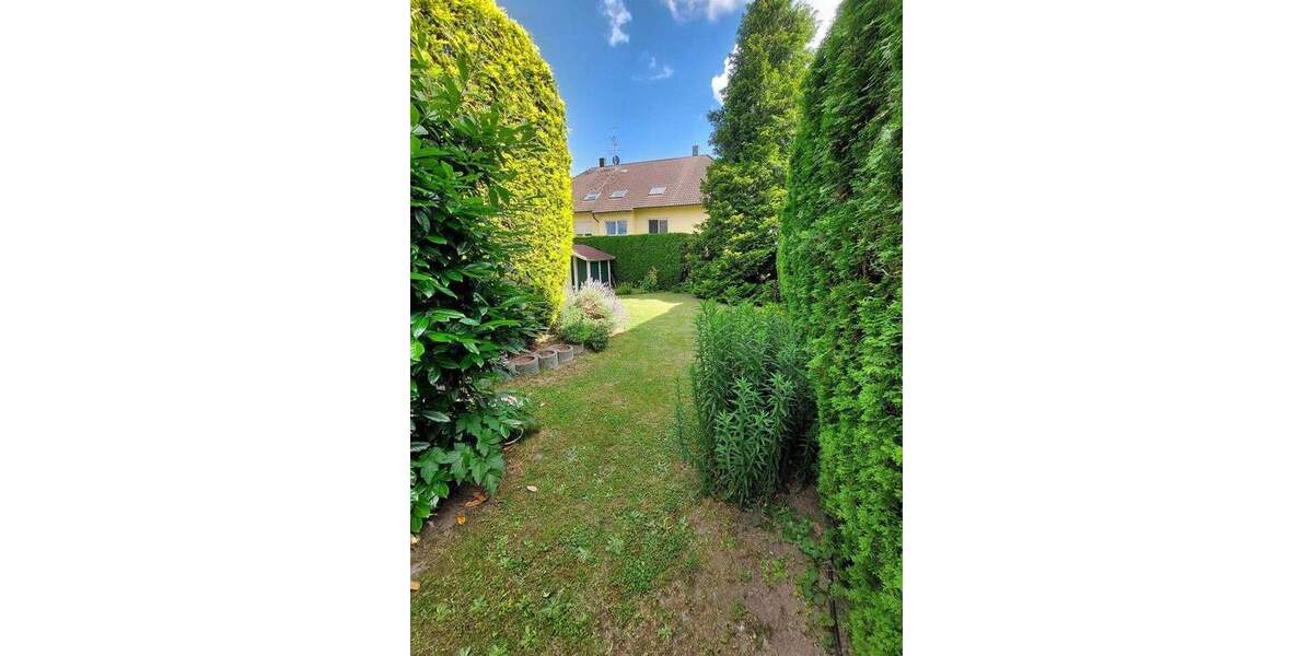 Mehrfamilienhaus, Wohnhaus Cadolzburg - 9 Zimmer, 245 m&sup2;, 655.000&euro; | Angebot:25654284