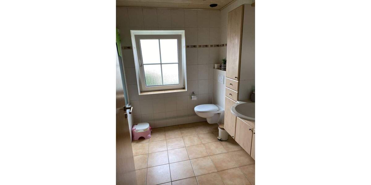 Einfamilienhaus Gerhardshofen - 8 Zimmer, 163 m&sup2;, 349.000&euro; | Angebot:25690521