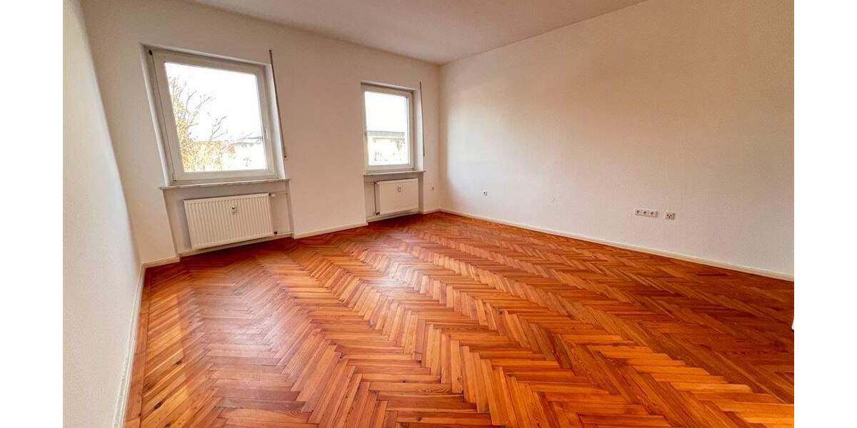 Etagenwohnung Nürnberg Gleißhammer - 3 Zimmer, 100 m&sup2;, 1.200&euro; | Angebot:25661487