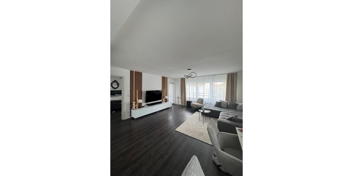 Etagenwohnung Schwabach - 5 Zimmer, 100 m&sup2;, 1.400&euro; | Angebot:26507659