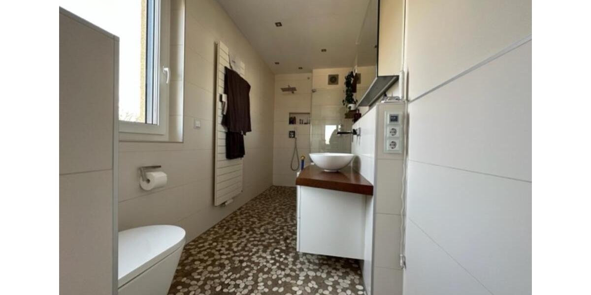 Einfamilienhaus Nürnberg Eibach - 2.5 Zimmer, 93 m&sup2;, 1.550&euro; | Angebot:25904025